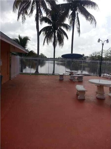 15411 SW 81st Circle Ln unit 311, Miami, FL 33193 - photo 3
