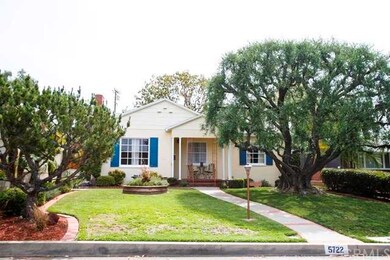 PICTURE PERFECT CURB APPEAL -  WELCOME HOME!