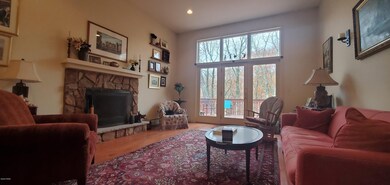 112 Whipple Tree Ln, Hawley, PA 18428 - photo 5