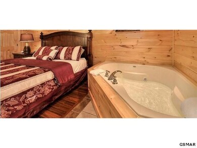 910 Mcmakin Way, Pigeon Forge, TN 37863 - photo 6