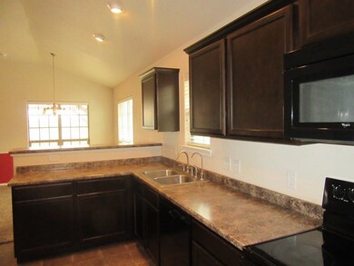 9112 Holiday Dr, Odessa, TX 79765 - photo 4