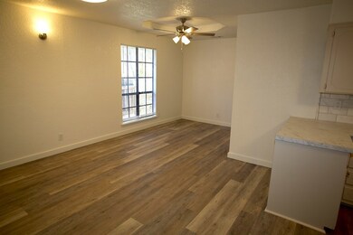 404 E 12th St, San Angelo, TX 76903 - photo 7
