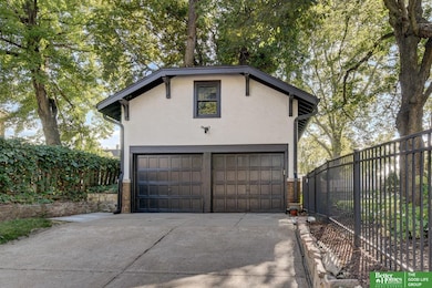 1701 S 33rd St, Omaha, NE 68105 - photo 7