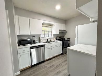 4120 Hartt St, Houston, TX 77025 - photo 6