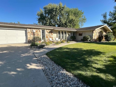 1105 Redding Ln, Angola, IN 46703 - photo 2