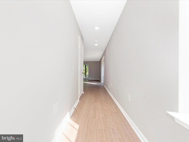 16 Bailey Ln, Owings Mills, MD 21117 - photo 4