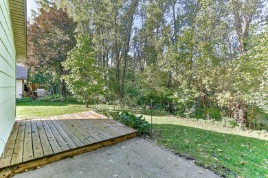 Lots of outdoor space to enjoy..!!