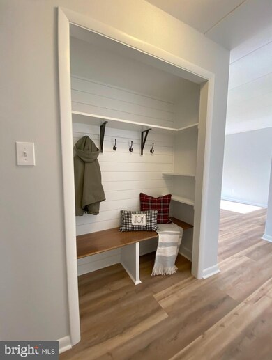 400 Winding Way unit C18, Downingtown, PA 19335 - photo 3