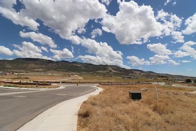 5255 N Pinnacle Dr unit Lot 7, Enoch, UT 84721 - photo 3