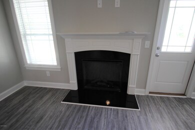 904 Dearborn Ct, Winterville, NC 28590 - photo 3