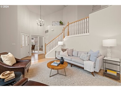 Living Room/Entrance