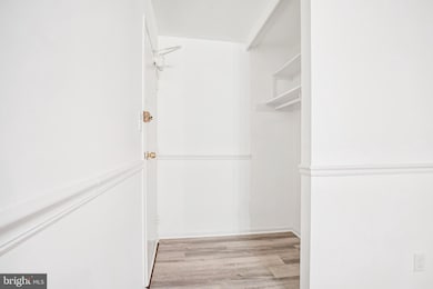 4333 Americana Dr unit 203, Annandale, VA 22003 - photo 4