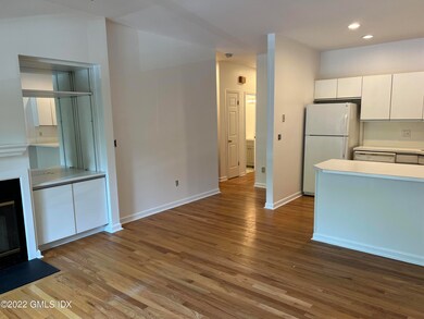 51 Old Kings Hwy unit 2, Old Greenwich, CT 06870 - photo 2