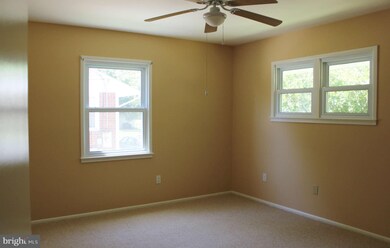 7422 Convair Dr, Alexandria, VA 22306 - photo 7