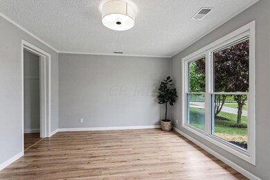 6564 Putnam Dr, Circleville, OH 43113 - photo 2