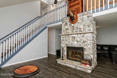 146 Roundhill Rd, Dingmans Ferry, PA 18328 - photo 7