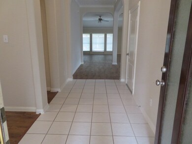 1490 Garden Lakes Dr, Friendswood, TX 77546 - photo 4