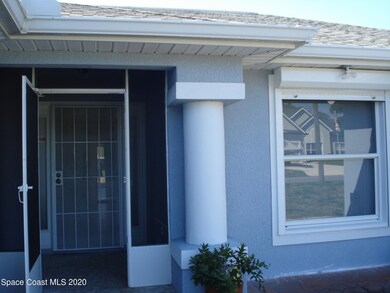 Front Screened Entry Area