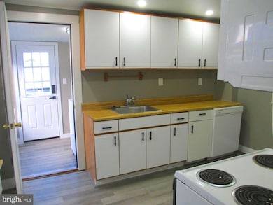 614 High St, Chestertown, MD 21620 - photo 7