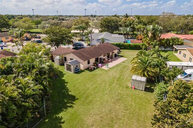 15045 SW 68th Terrace, Miami, FL 33193 - photo 4