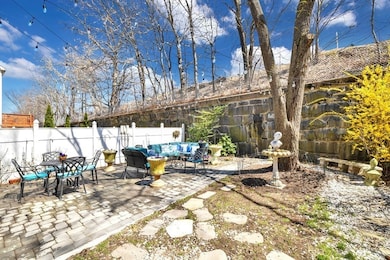 32 / 34 Robey St unit 34, Boston, MA 02119 - photo 4