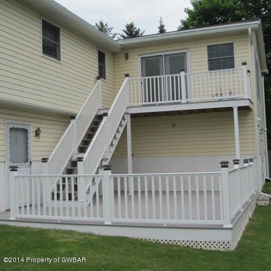 23 Independence Rd, Mountain Top, PA 18707 - photo 4