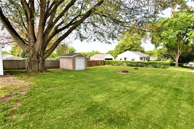 900 15th St SW, Cedar Rapids, IA 52404 - photo 7