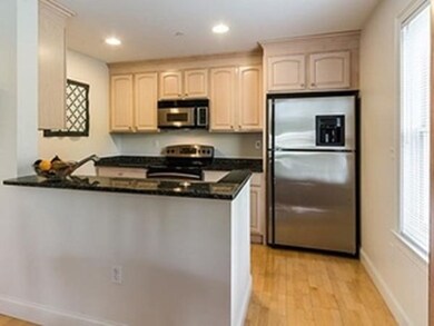 121 Centre St unit 301, Brookline, MA 02446 - photo 3