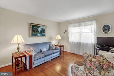 8476 Meadow Ln, Pasadena, MD 21122 - photo 4