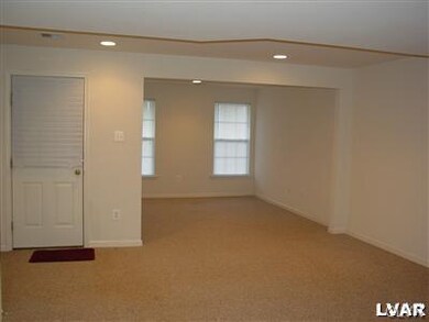 4543 Jasmine Dr, Center Valley, PA 18034 - photo 2