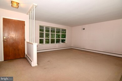 3528 Barkley Dr, Fairfax, VA 22031 - photo 4