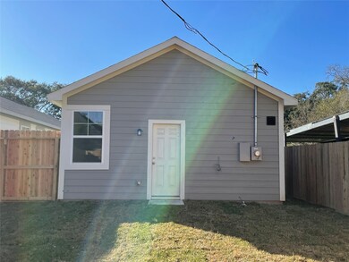 1129 4th St, Rosenberg, TX 77471 - photo 3
