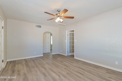 003-photo-living-room-10506596
