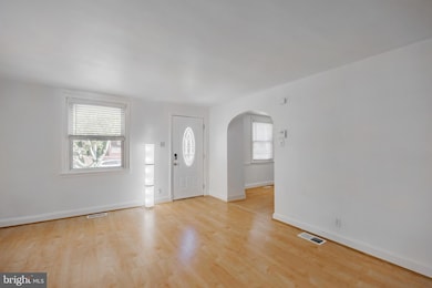 148 Meadowbrook Ave, Upper Darby, PA 19082 - photo 5