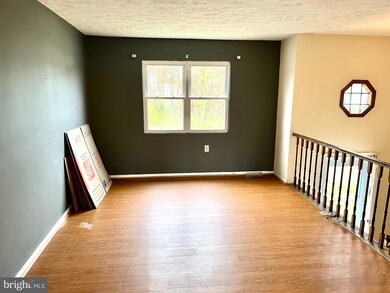 299 Roesler Ave, Glen Burnie, MD 21061 - photo 4