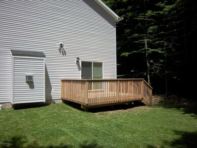 7101 Robinwood Dr, Tobyhanna, PA 18466 - photo 2