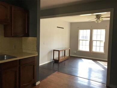 320 Harrison Ln, Hurst, TX 76053 - photo 4