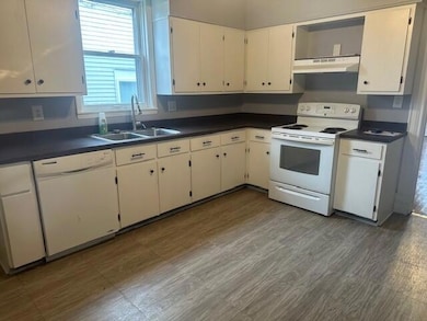 508 E Walnut St, Boonville, MO 65233 - photo 6