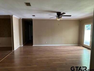 2216 Aberdeen Dr, Tyler, TX 75703 - photo 2