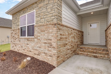703 N Quantum Ct-