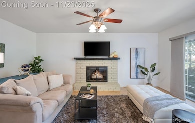 1524 Georgetown Dr unit 32, Bloomfield Hills, MI 48304 - photo 7