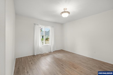 1930 Salmon Run SW, Albany, OR 97321 - photo 7