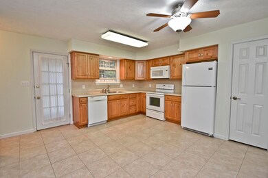3 Kitchen (1)