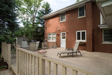 Large deck for outdoor entertaining.