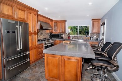 4522 Conchita Way, Tarzana, CA 91356 - photo 3