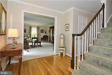 15428 Quail Run Dr, Gaithersburg, MD 20878 - photo 2