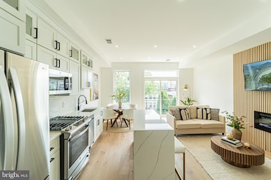 2517 Ontario Rd NW unit 8, Washington, DC 20009 - photo 5