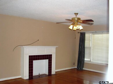 1112 1112 S Azalea, Tyler, TX 75701 - photo 4