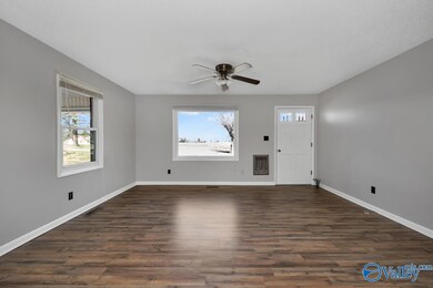 Laminate flooring, fresh paint, ceiling fan