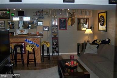 9817 Bale Ct, Owings Mills, MD 21117 - photo 7